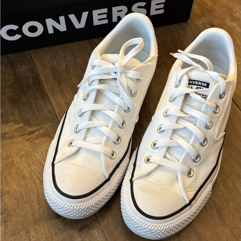 Converse Classic White Lace-Up Sneakers - Picture 2 of 8